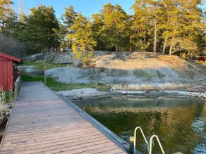 Idyllic summer cottage with private beach - Image 4