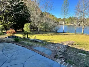 Relaxing 3BR Home w/ Backyard Lake View | Sleeps 7 - Image 5
