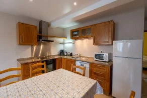 Spacious & bright house • 8 guests • 10 min CDG - Image 4