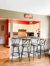 Charming Old Schoolhouse | Amish Country | 2BR - Image 3