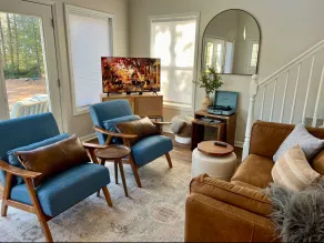 The Blue Elk - Lake Huron Views & Beach Access - Image 2