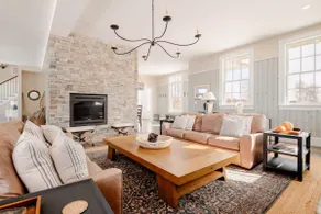 House Island Luxury Residence - BellMoor - Image 2