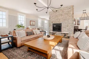 House Island Luxury Residence - BellMoor - Image 4