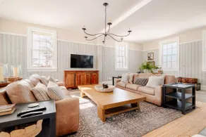 House Island Luxury Residence - BellMoor - Image 3