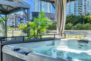 Paradise City - Skyline Hot Tub - Image 3