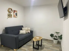 Apt 5 min from the subway, pool and parking! - Image 5