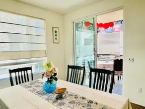 Charming & Modern 3B 2.5BA Home with Warm Decor - Image 2