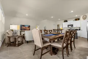 6 Bedrooms/ 4.5 Bathrooms/ Solterra (7639 OL) - Image 2
