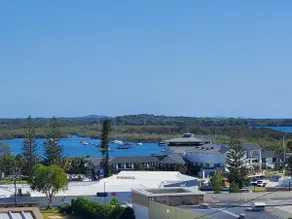 Hastings River Views - CBD Serenity - Image 3