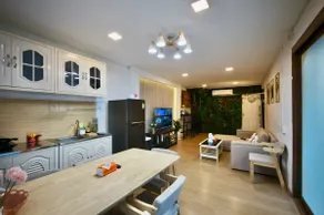 5m BTS/ARL 1m DutyFree 10PAX 2 Floors Entire House - Image 4