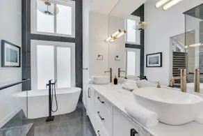 5BR GROUP STAY | King Beds | AC | EV | Parking - Image 5