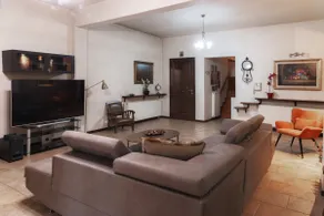 Spacious maisonette in Larissa - Image 4