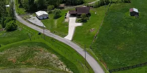 Country Farm House - Image 2