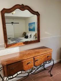 Claiborne Suite - Image 4
