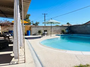 The Retro Ranch Home. 20 mins from Sky Harbor - Image 2