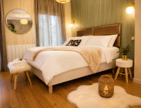 La Parenthèse - Balneotherapy - Giant TV - King Size Bed - Image 3