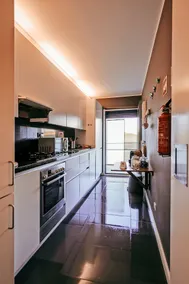Bridge View with Balcony By Gt House - Image 3