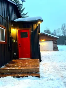 Cozy Hot Tub Cottage Escape - Image 3