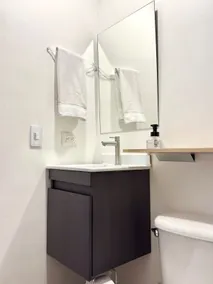 Urban Cozy Loft 202 | WiFi + Top Location - Image 3