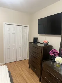Modern Cozy Apartment•15 min to NYC•Near EWR+Train - Image 2