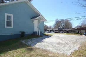 Blue Burrow on South Main - Image 5