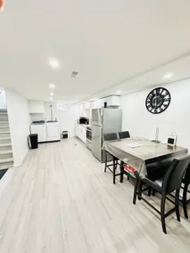 2 Bedroom Cozy Unit near Airport - Image 3