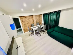 Lorena's apartment 1min to the beach, Wifi, Air, Heating - Image 2