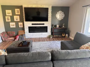 Convenient Comfort in the Heart of Indy - Image 2