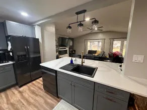 Convenient Comfort in the Heart of Indy - Image 3