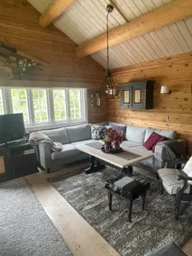 Cozy log cabin in the mountains! - Image 2