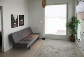 New 3-Bed Apartment & Free Garage parking - Image 2