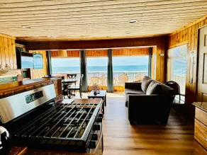 PurpleMoon2:Beachfront home W/private beach access - Image 5