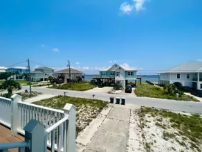 *Early Summer Sale* Pensacola FL Beach Hideaway - Image 2
