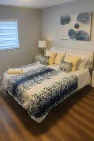 Waterfront Paradise Getaway - Image 5