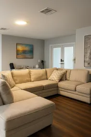 Waterfront Paradise Getaway - Image 2