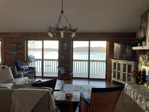 Point Lot, Boat and PWC Rental - Image 5
