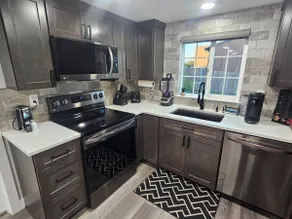 Spectacular Modern Luxury - Image 3