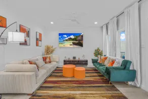 Stylish New Laredo Home - Image 3