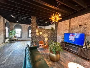 Queenie’s Loft South - Image 3