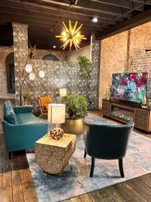 Queenie’s Loft South - Image 4