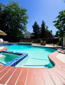 Private Hot Tub & Pool Home in Holladay - Central - Image 2