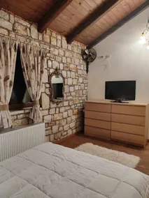 Erymanthos country home - Image 2