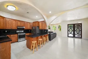 New 6BR Ranch house with Alpacas - Image 4