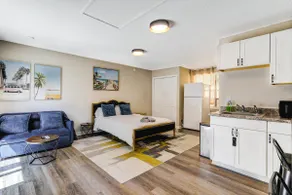 Lux Oasis Studio*5Mins from MEM Uni* - Image 1