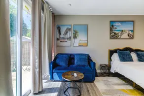 Lux Oasis Studio*5Mins from MEM Uni* - Image 2