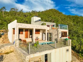 Villa Grécia: The most spectacular view of Piri - Image 3