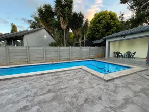 Modern with unique qualities - Image 3