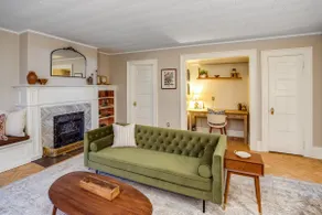 Charming Park Ave Gem! W/ Private Balcony - Image 2
