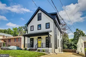 Luxury 5 BR 4 Baths Estate w/opt Bsmnt: Non-smoking - Image 2