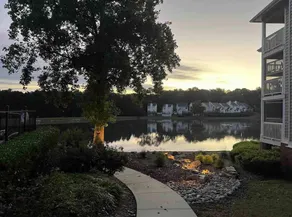Amazing Lake Views! All fees included in pricing. - Image 3